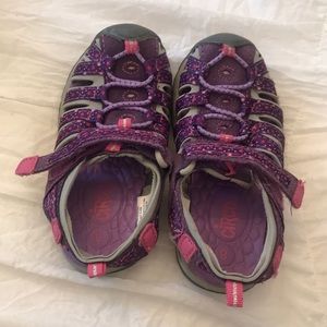 Circo toddler girl water shoes